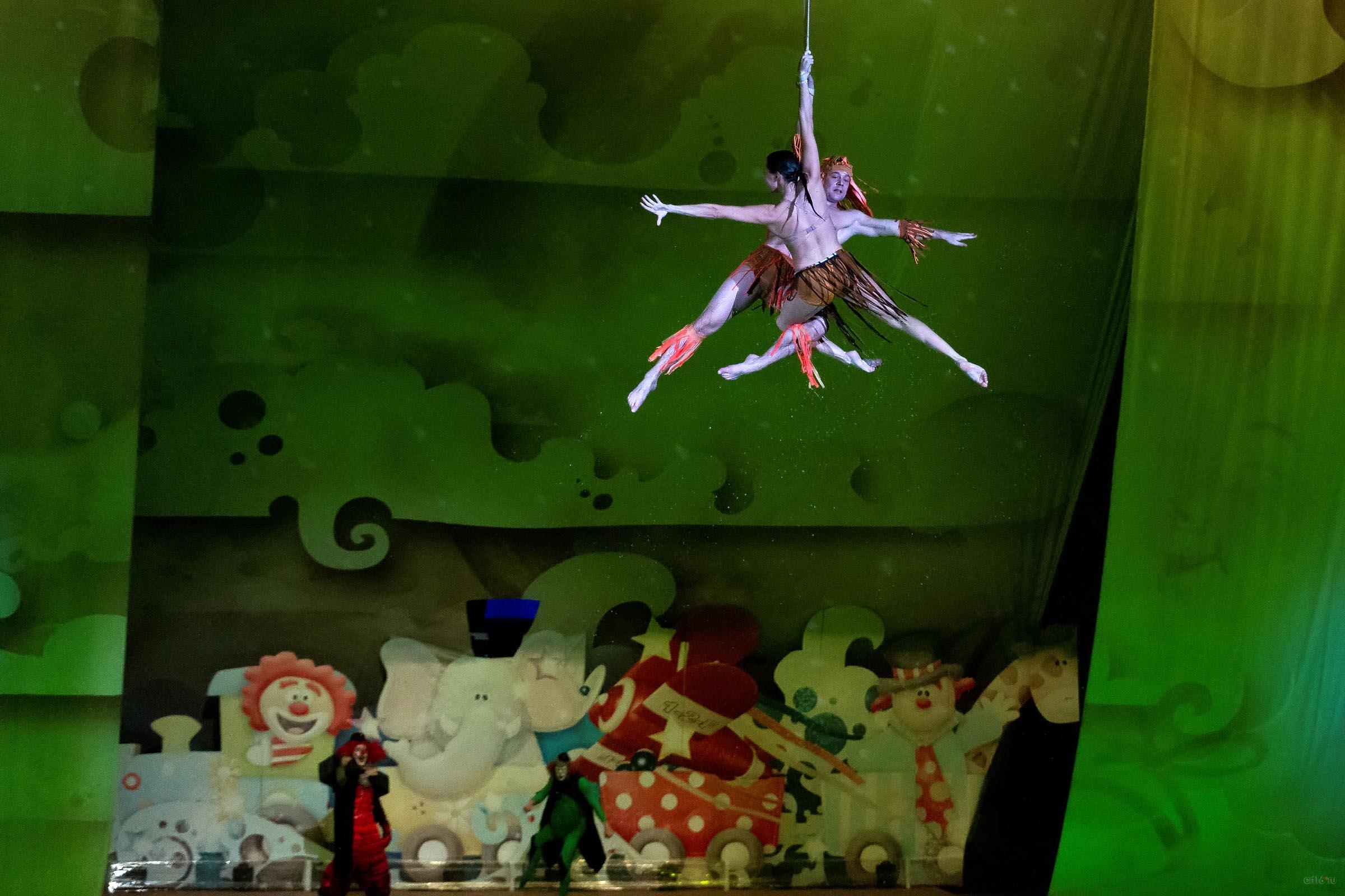 ::Водное шоу М.Киселевой «Страна снов»