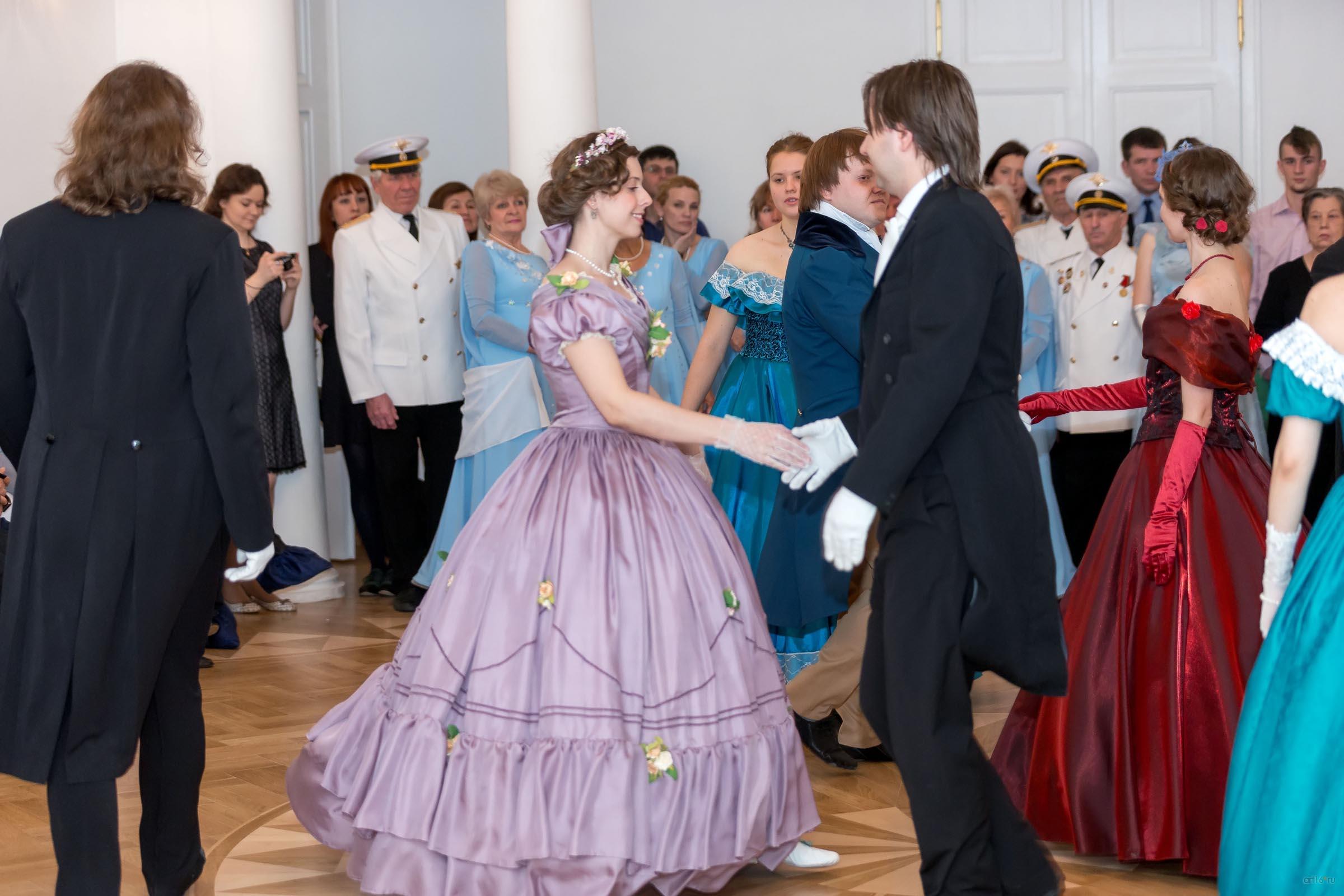 ::Рождественский бал