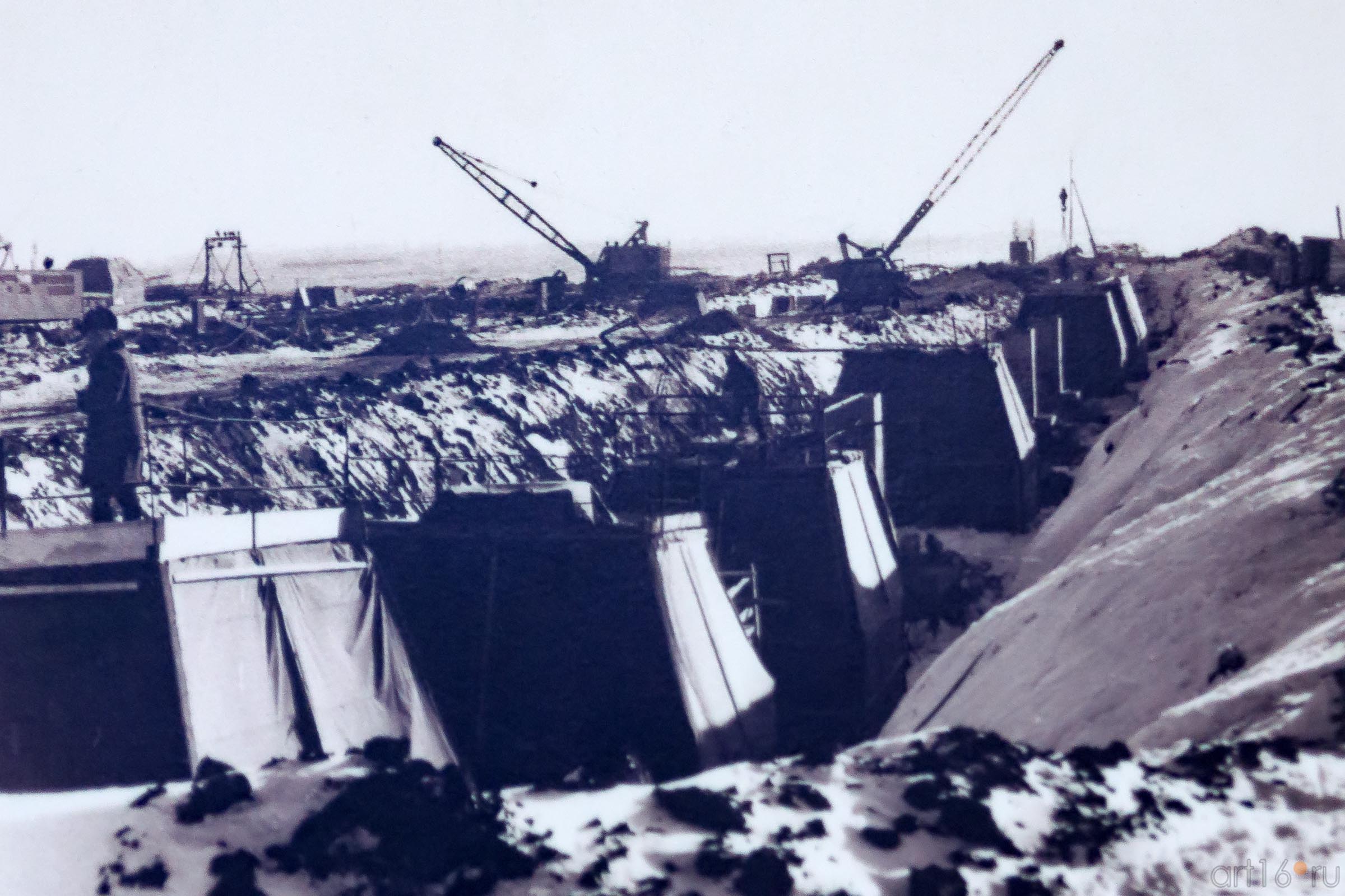 Фото Д. Ушакова: Фундаменты РИЗА::Набережные Челны 27.04.2016