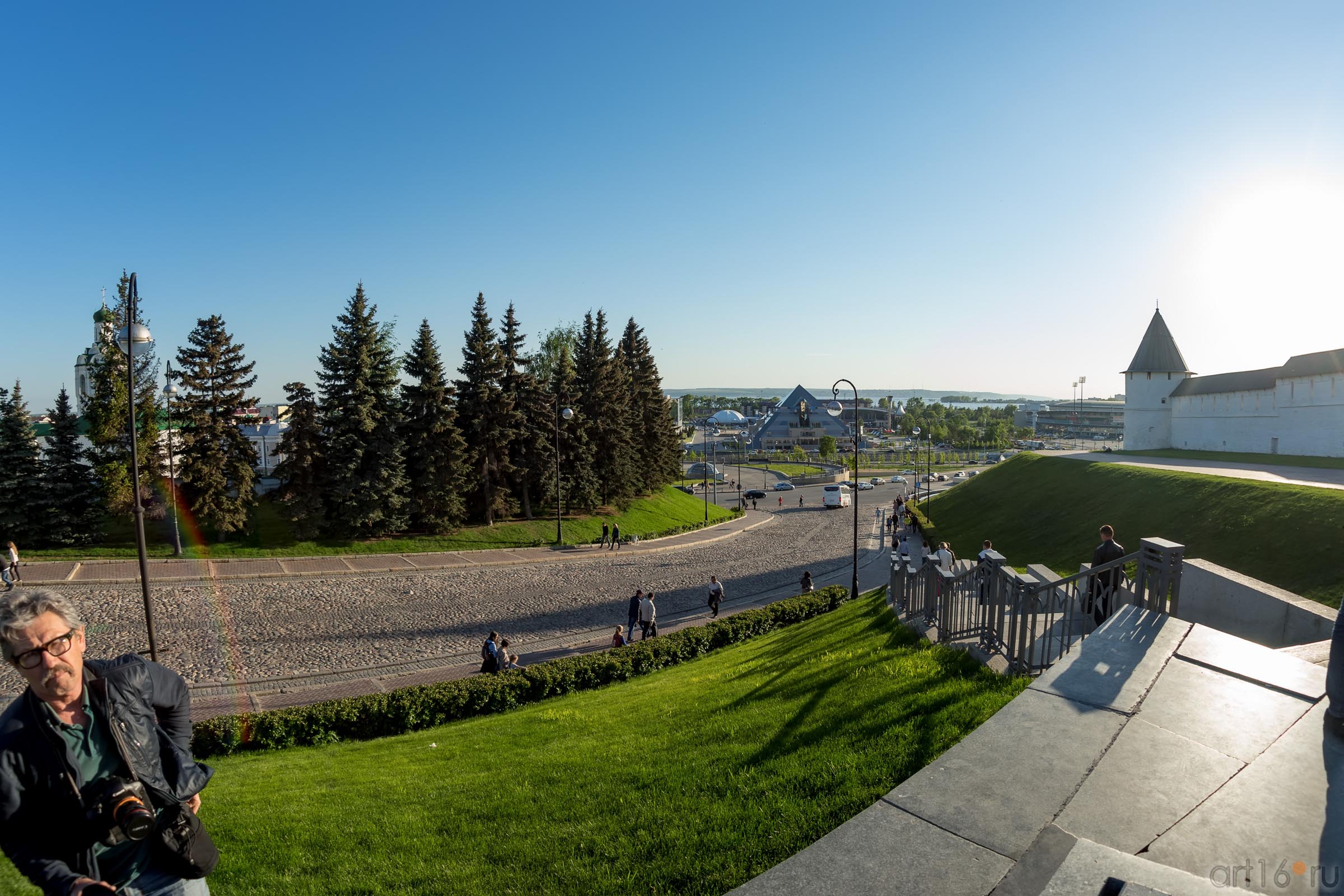 Вид на Волгу с площади 1 мая (Казань)::19.05.2016 Экскурсия ASG