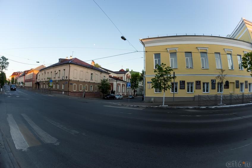 Фото №886962. Макарьевская церковь (в центре), ул. Япеева