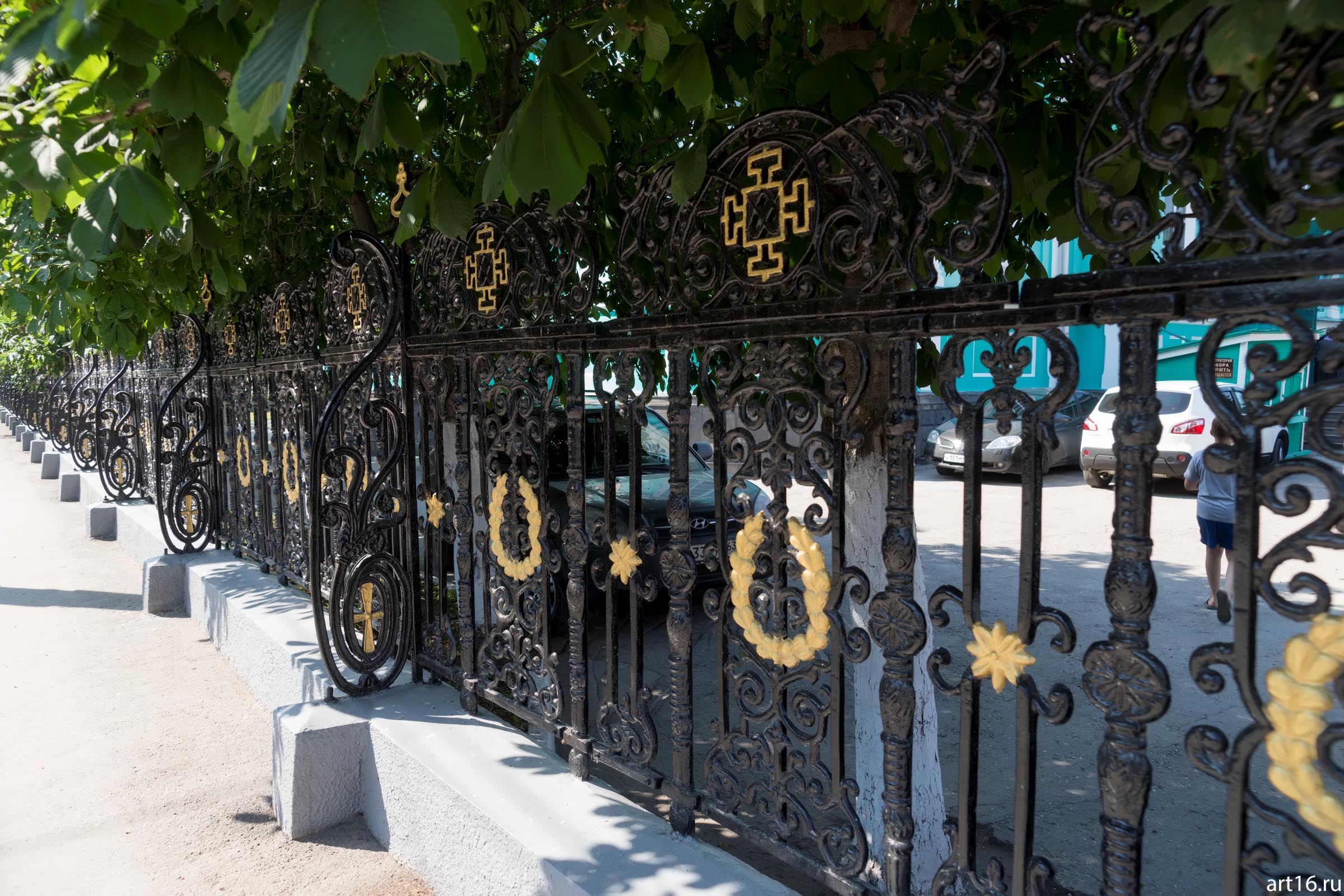 Ограждение. Фигурная решётка.  Казанский Собор Сызрани ::Сызрань 2016