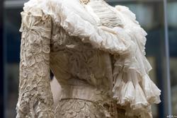 Платье послеобеденное из плетеного гипюра