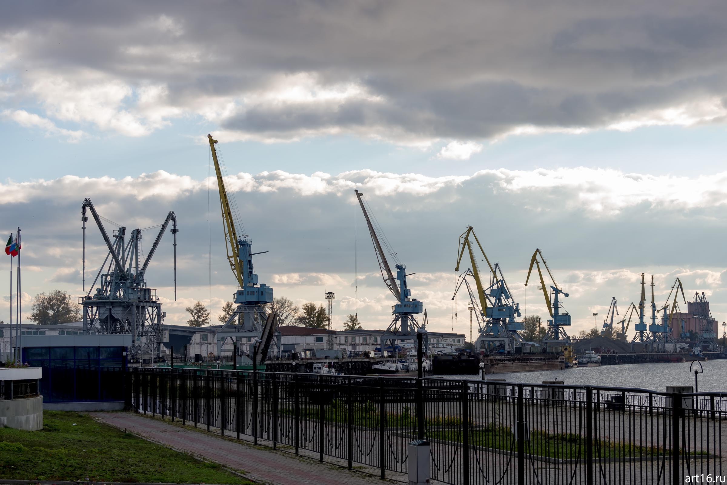 Речной порт, Казань, октябрь 2016::Казань, осень, природа