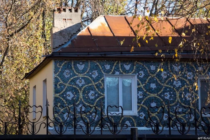 Дом в котором была открыта первая в Казани частная художественная галерея::Казань, осень, прогулка