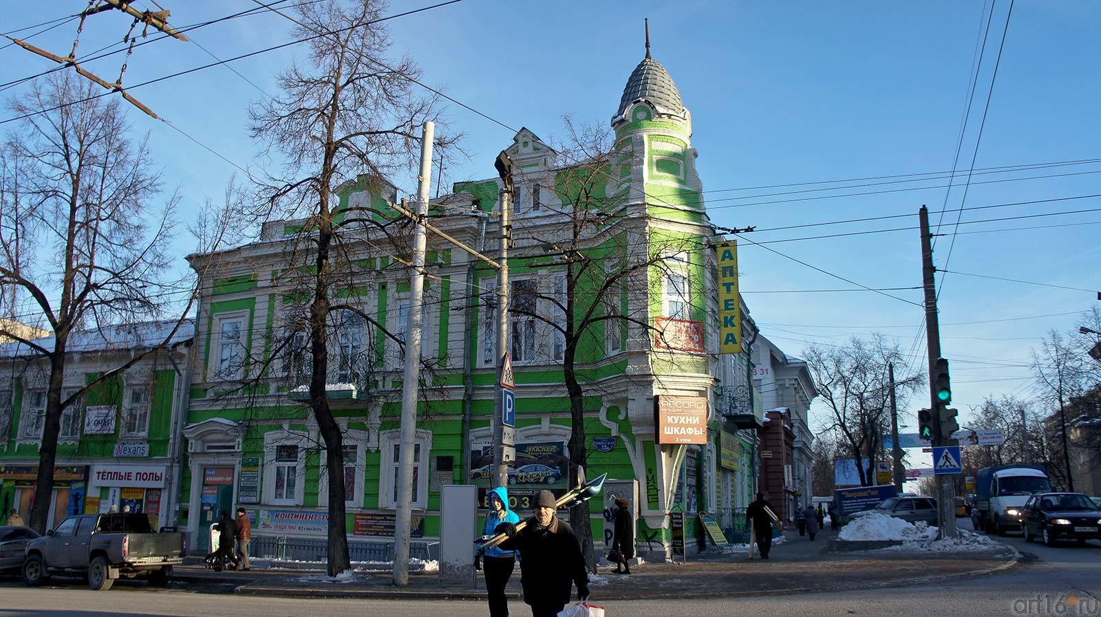 В этом доме жил Блюхер. Пермь 2012::Прогулка по Перми