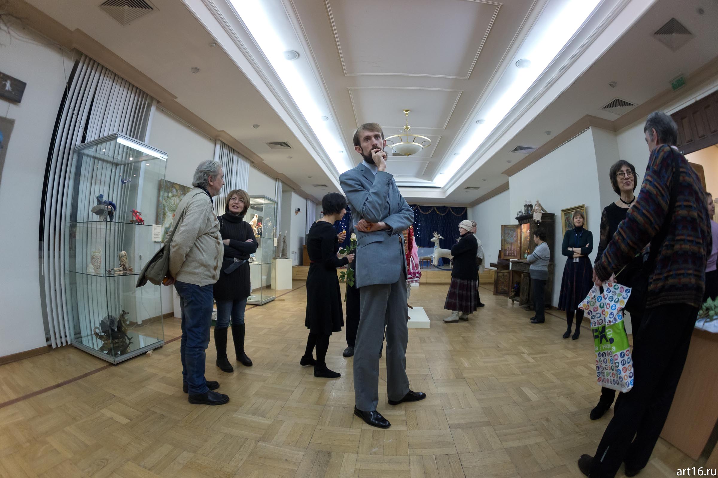 Николай Постнов::Новогодние истории нереальных героев. Кукольные сезоны