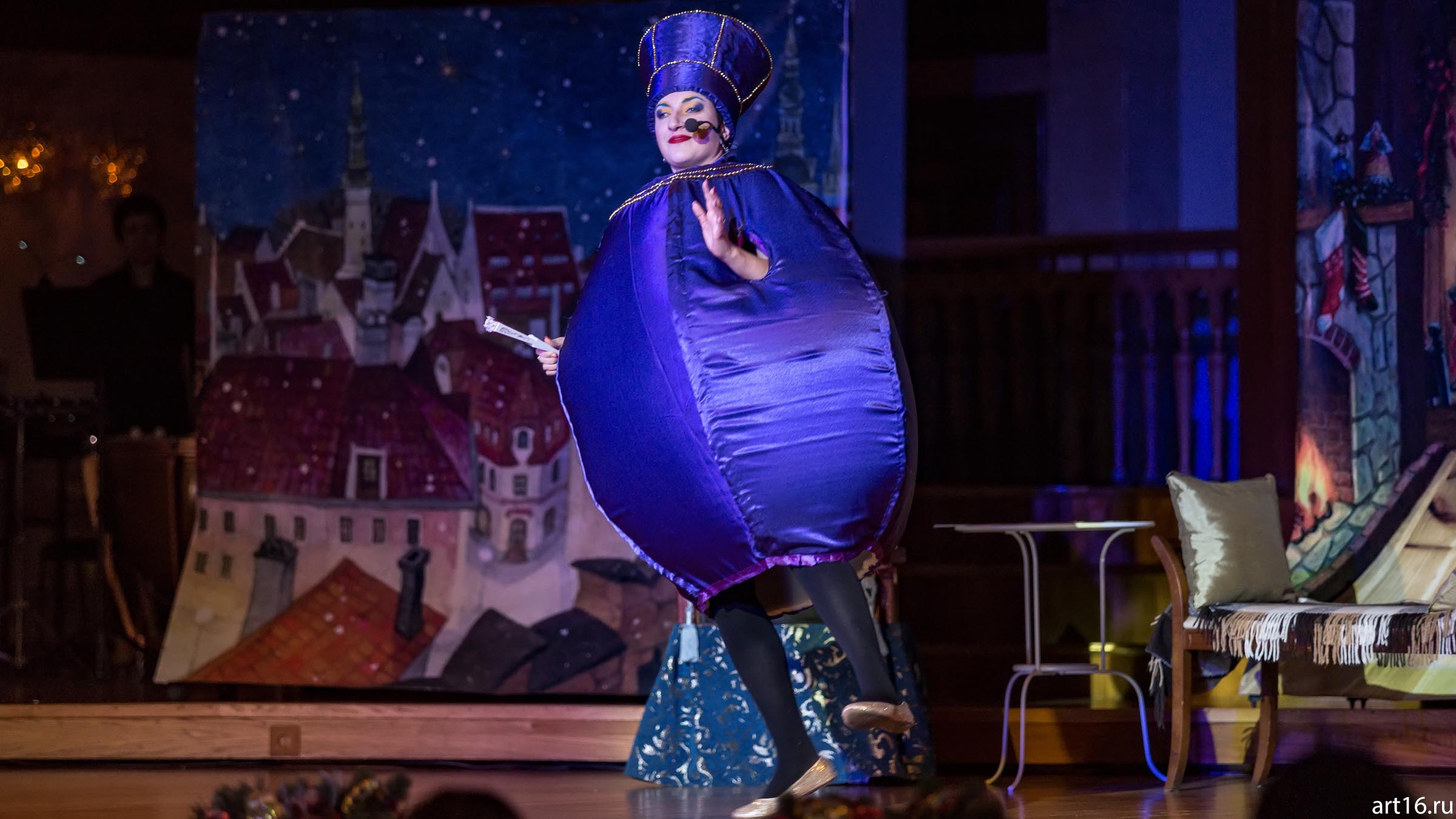 ::Новогоднее представление «Рождественские сны Оле-Лукойе»