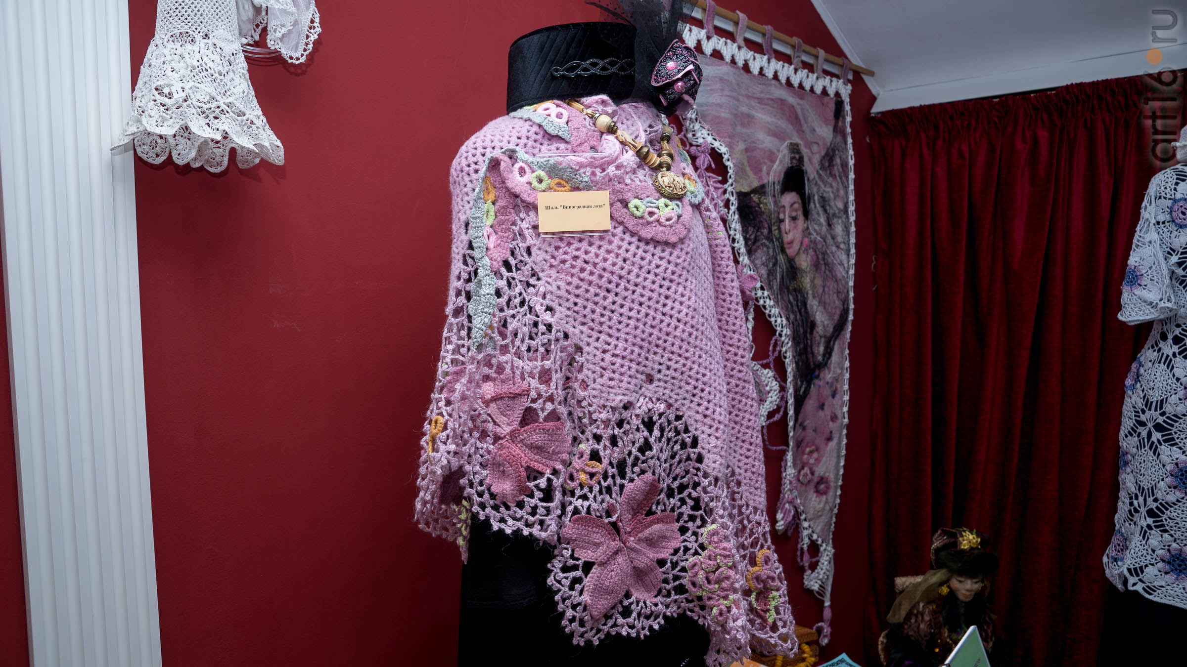 Шаль «Виноградная лоза», гобелен «Тартария»::Ветер перемен в татарской национальной одежде