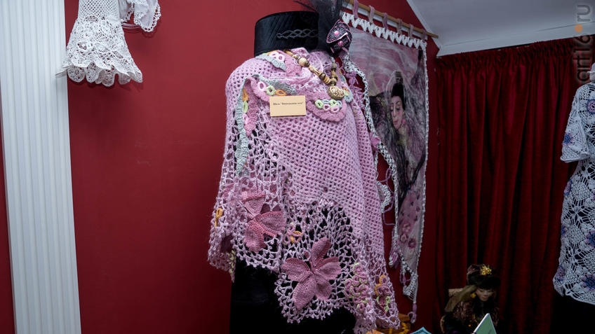 Шаль «Виноградная лоза», гобелен «Тартария»::Ветер перемен в татарской национальной одежде