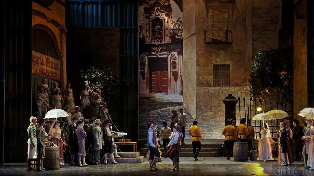 Действие первое. Испания, ок. 1830г. Севилья. Смена драгунского эскадрона::Жорж Бизе «КАРМЕН»