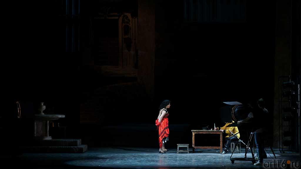  Действие первое. Хозе стережет Кармен::Жорж Бизе «КАРМЕН»