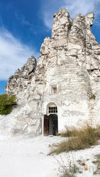 Пещерная церковь  Сицилийской иконы Божьей Матери. Вход