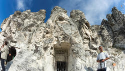 Пещерный комлекс а в Больших Дивах с церковью Сицилийской иконы Божией Матери
