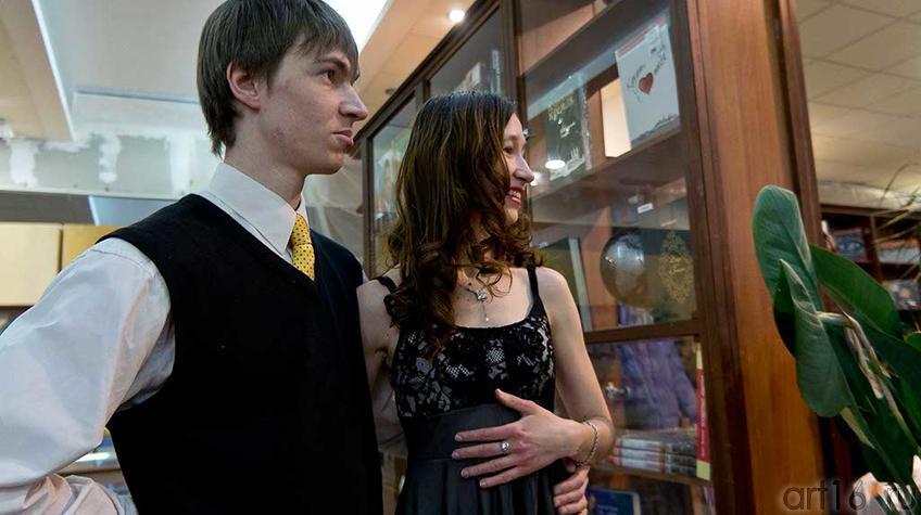 Гузель и Тимур Сибгатуллины перед выступлением на ʺГалактике любвиʺ::«Галактика любви» — 2012