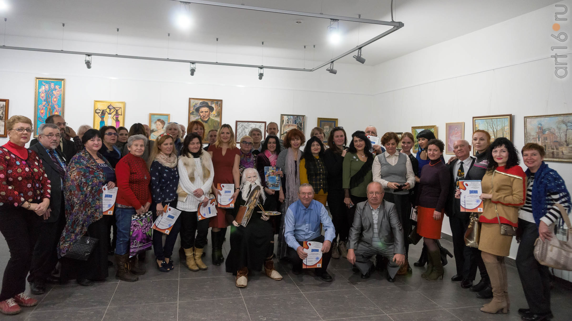 ::Выставка картин к 15-летию казанского отделения ПСХ СНГ