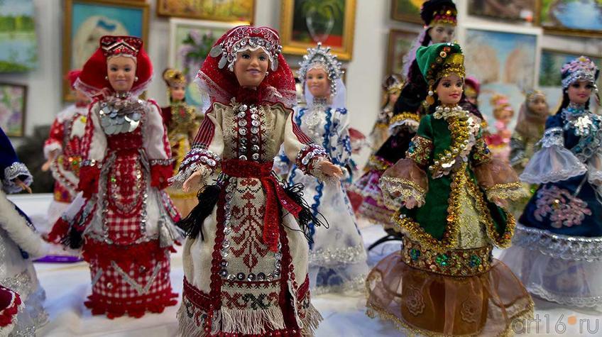 Куклы в национальных костюмах. Мадина Махмутова::Арт-галерея, Казань — 2012
