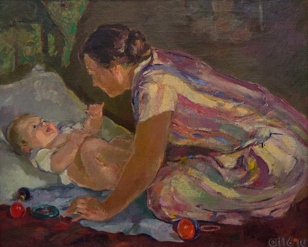 Сара-ханум с Ильдаром. 1937. Б.И.Урманче. 1897-1990::к 115-летию Баки Урманче