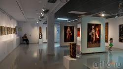 Фрагмент экспозиции выставки художников Дагестана