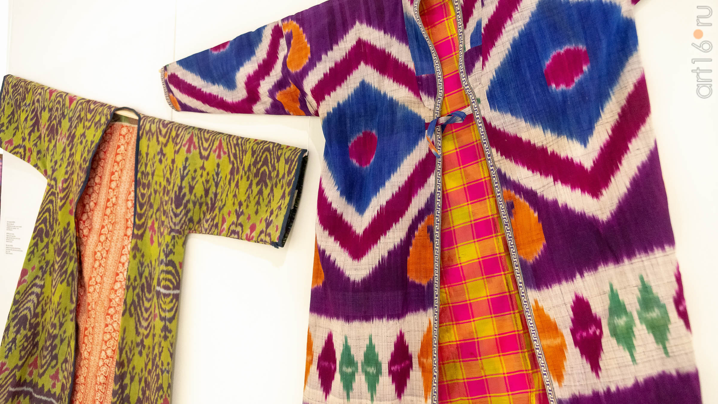 Халат мужской ʺЯктанʺ, Туркестан, нач.XX/ Халат мужской ʺЯктакʺ. Восточная Бухара, Гиссар, нач. XX.::Александр Акилов. К солнцу