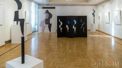 Фрагмент экспозиции выставки V Казанской международной биеннале печатной графики