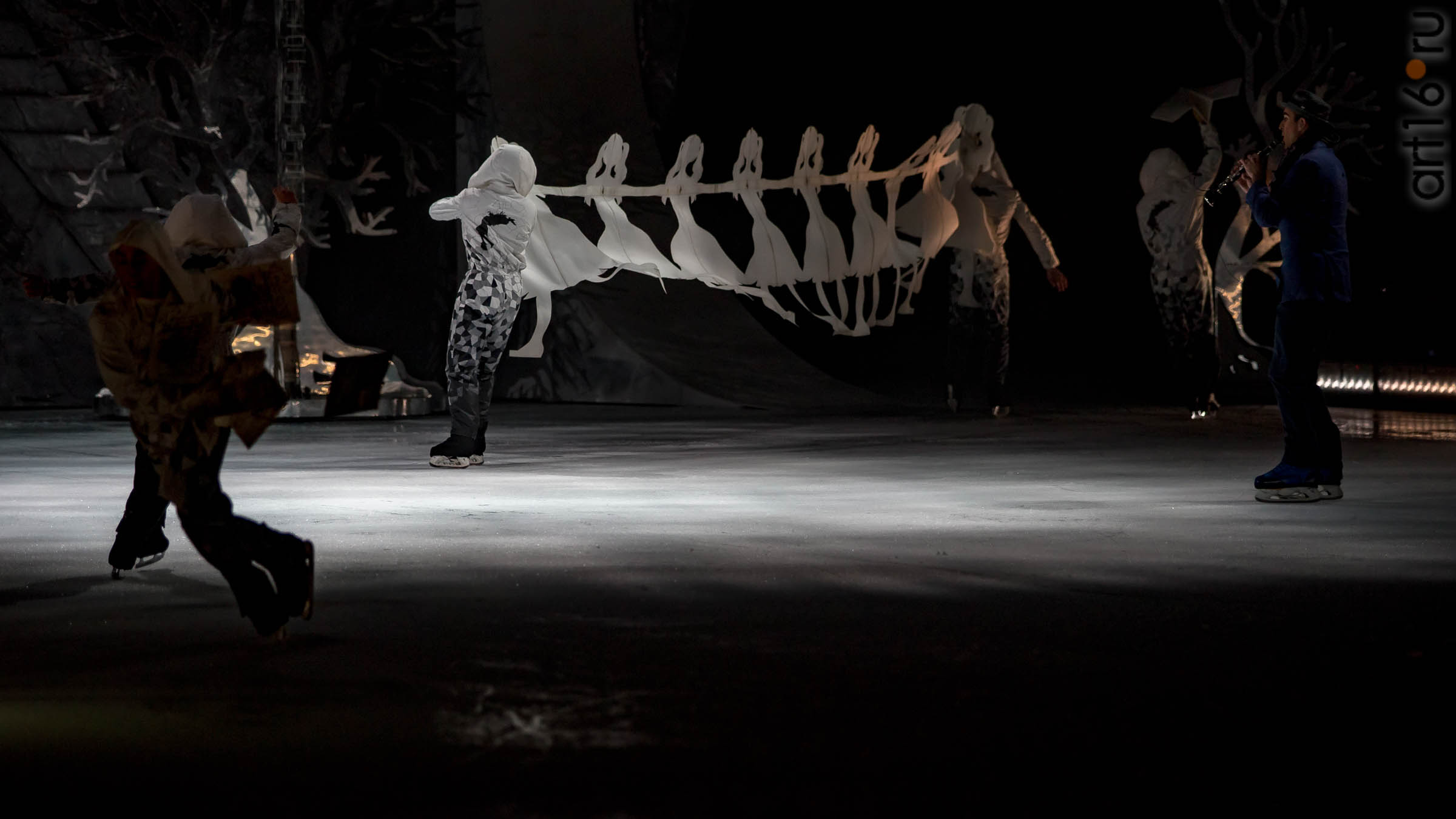 ::19.12.2020 — Crystal. Cirque Du Soleil (дю Солей)