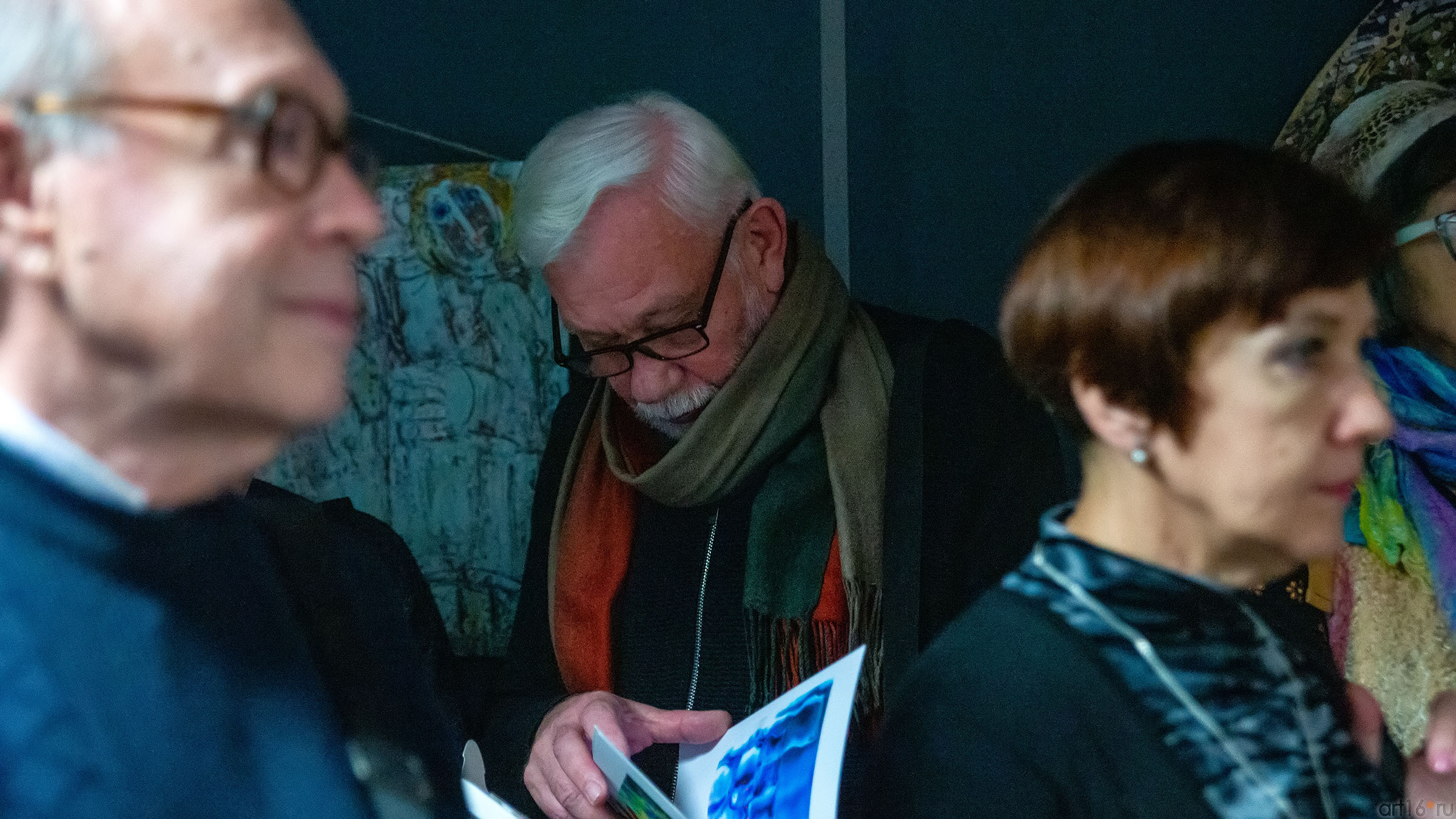 На открытии выставки В.Тимофеева «Погружение в музыку». Валерий Ряшин::Виктор Тимофеев «Погружение в музыку»