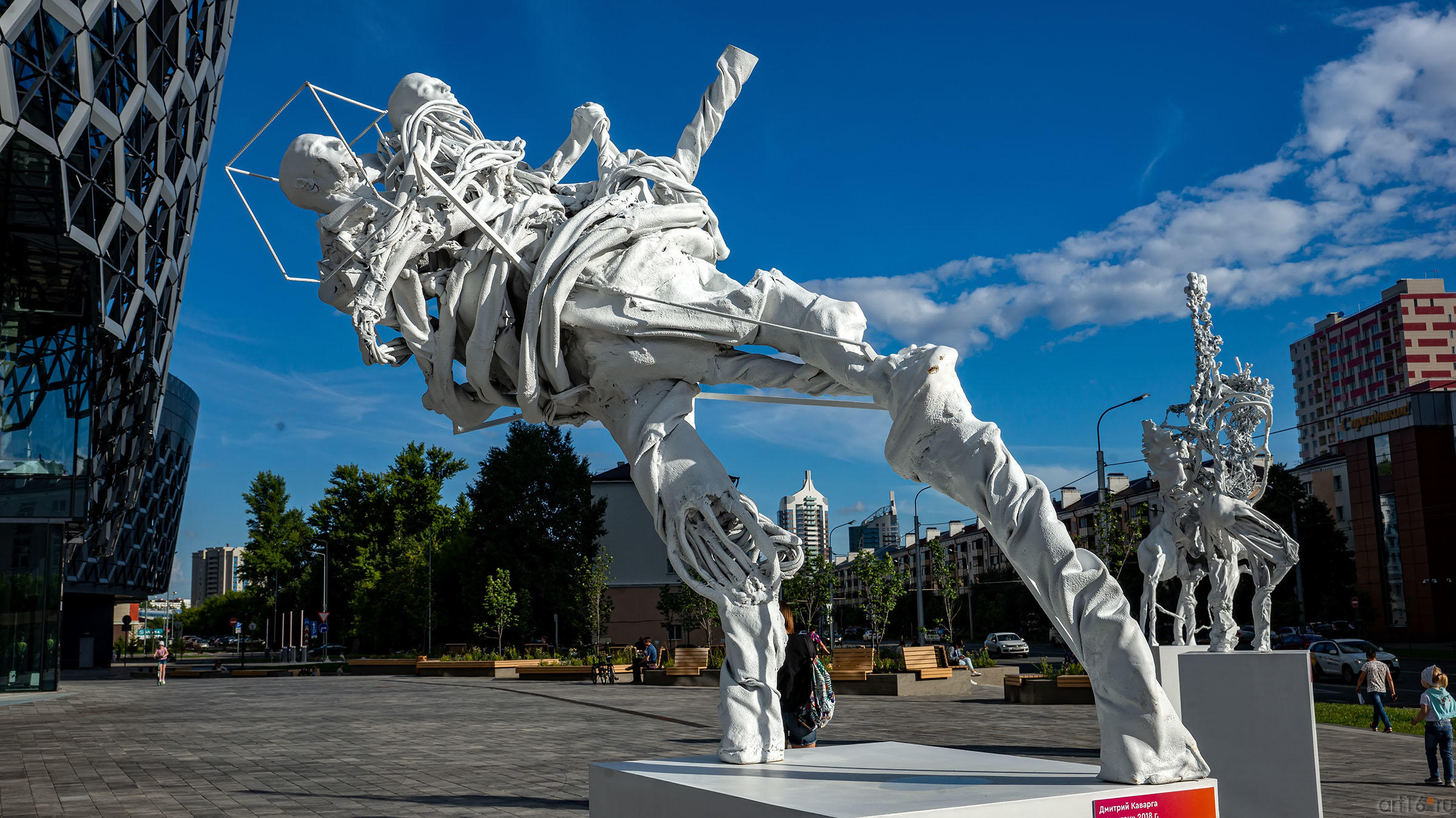 ::Дмитрий Каварга. Арт-пространство «Атлеты неофутуризма»