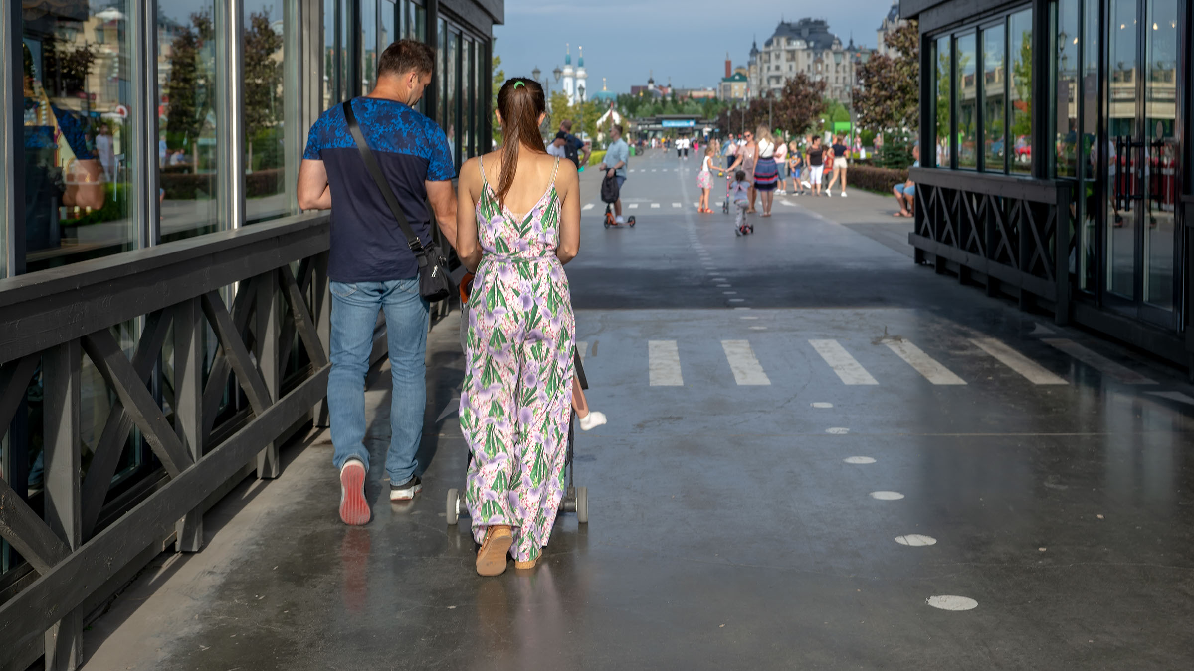 Прогулка по Кремлевской набережной::Кремлевская набережная, 30 июля 2020