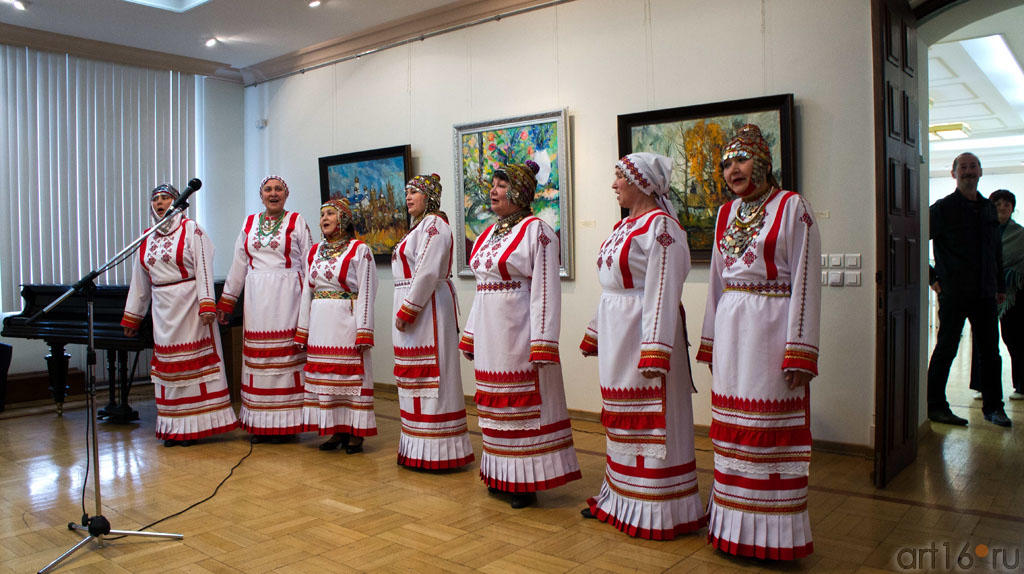 Чувашский фольклорный ансамбль на открытии выставки ʺИскусство чувашского народаʺ::Искусство чувашского народа