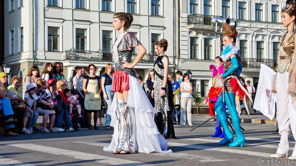 Дефиле.Театр моды  Ильдан::Ночь в музее - 2012