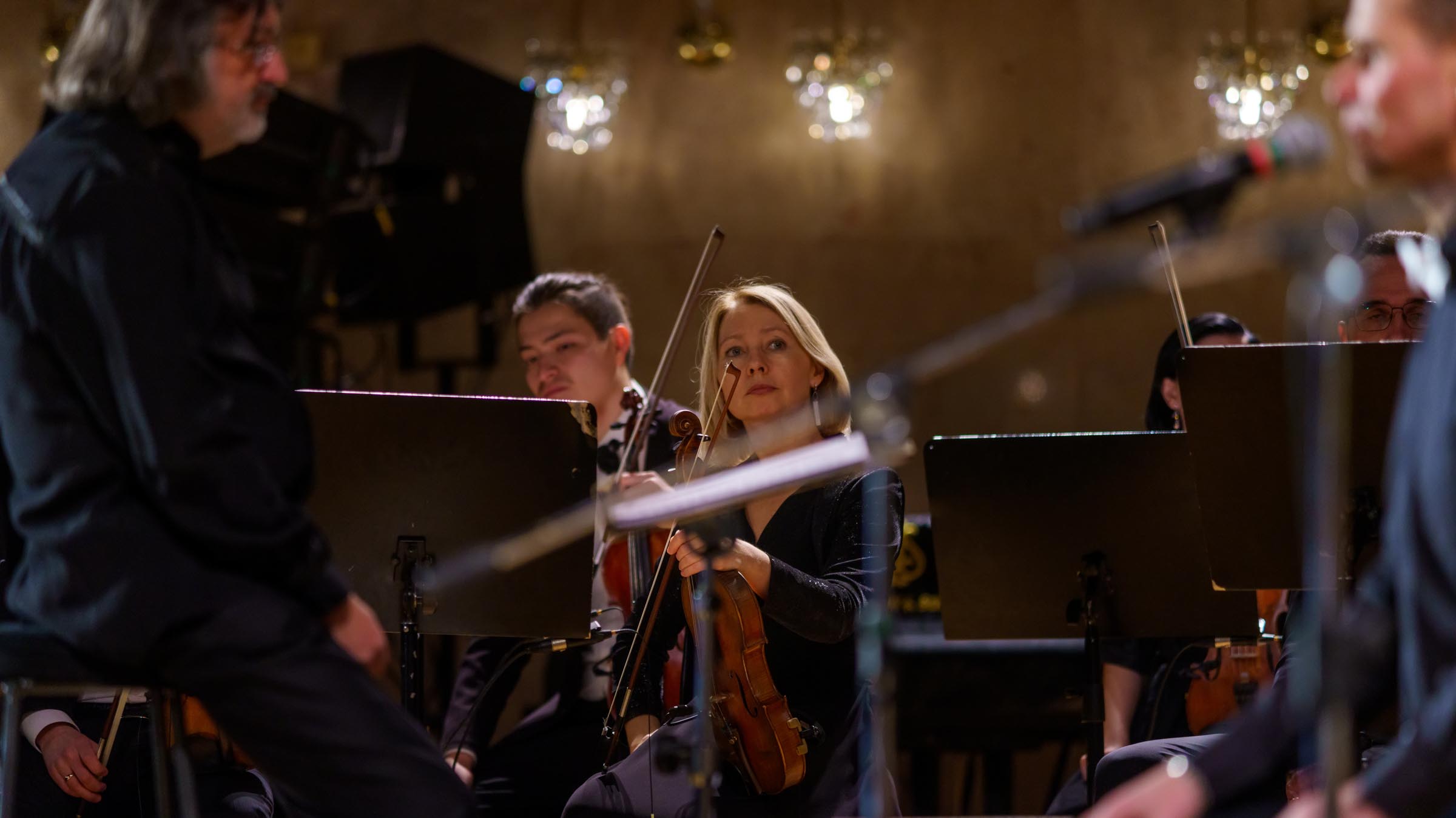  ʺНа одной волнеʺ Оркестр La Primavera  совместно с ВИА ʺВолга-Волгаʺ::"На одной волне" 